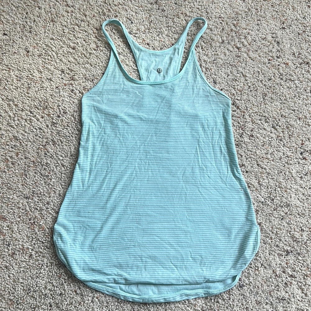 Lululemon teal tank